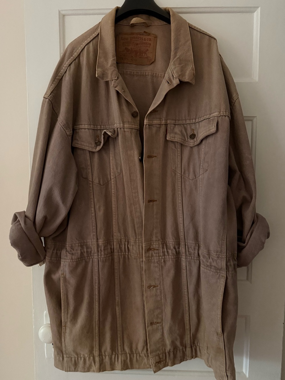 Vintage Levi's unisex Light Brown/Tan Oversized Denim Jacket